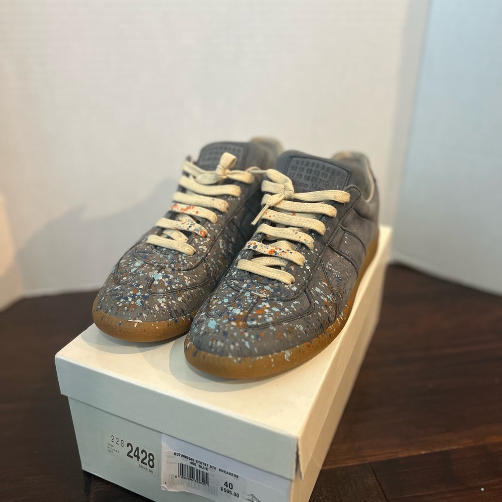 MAISON MARGIELA Sneakers with Speckled Paint Splatter Design